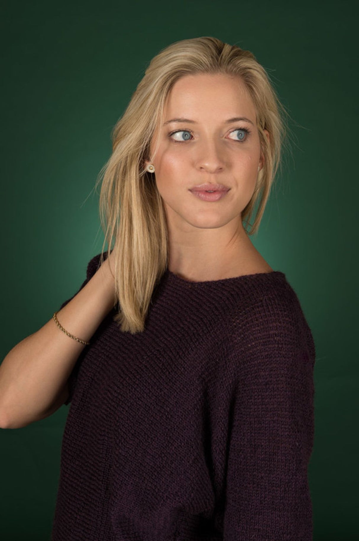 Blouse knitted across