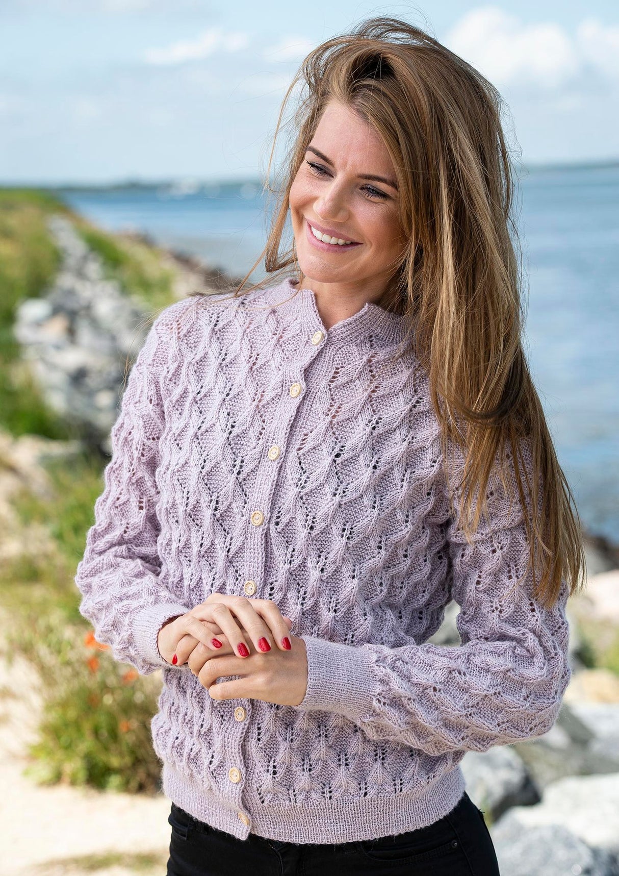 Cardigan with lace pattern