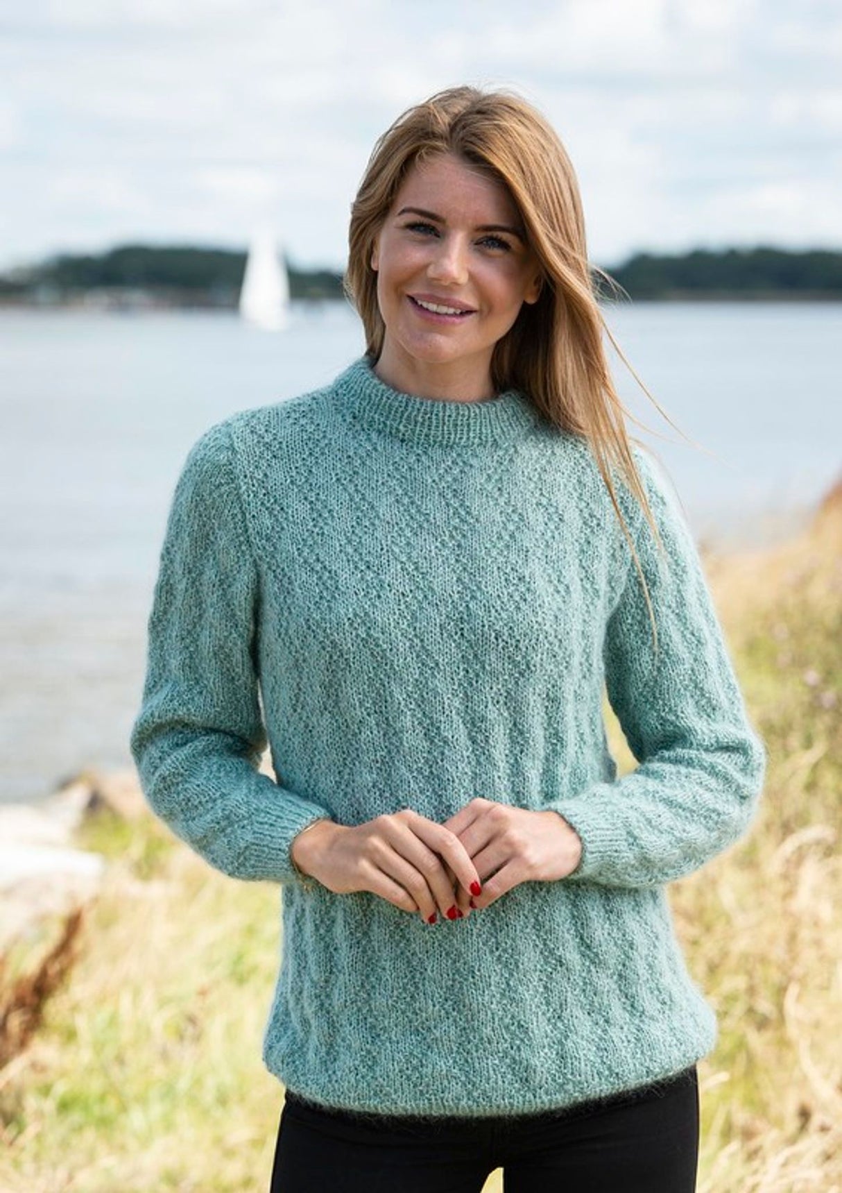 Sweater with knit and purl pattern
