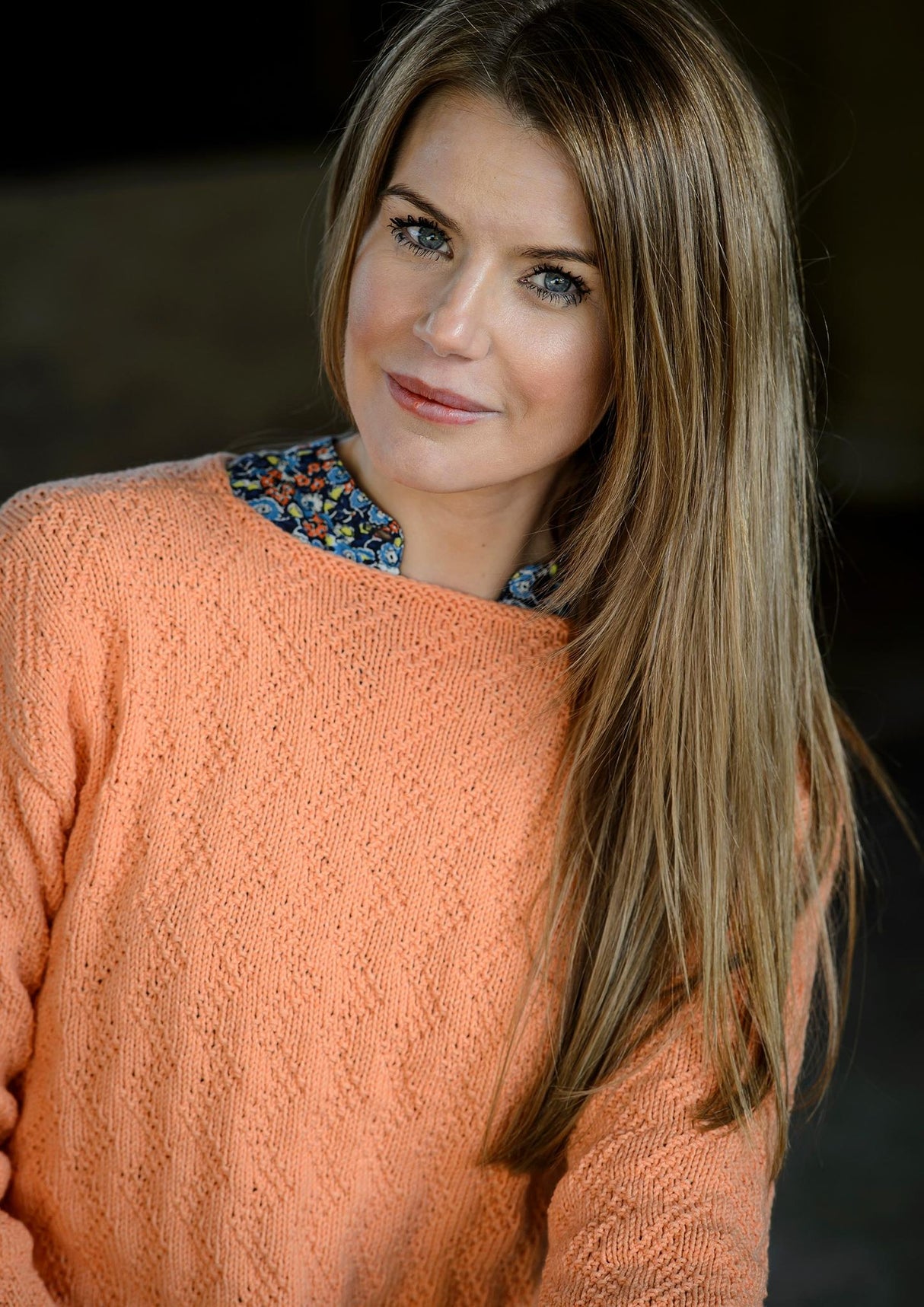 Women's sweater with zigzag pattern