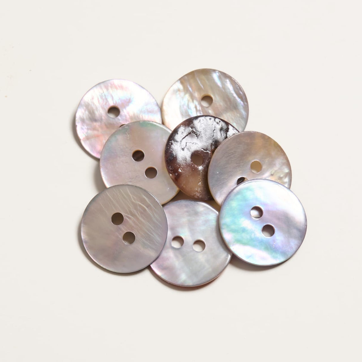 Mayflower Create Buttons - Pearl (8 pcs.)
