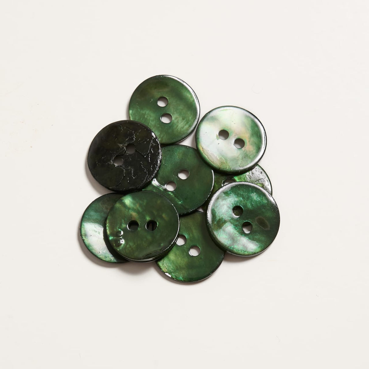 Mayflower Create Buttons - Pearl (8 pcs.)