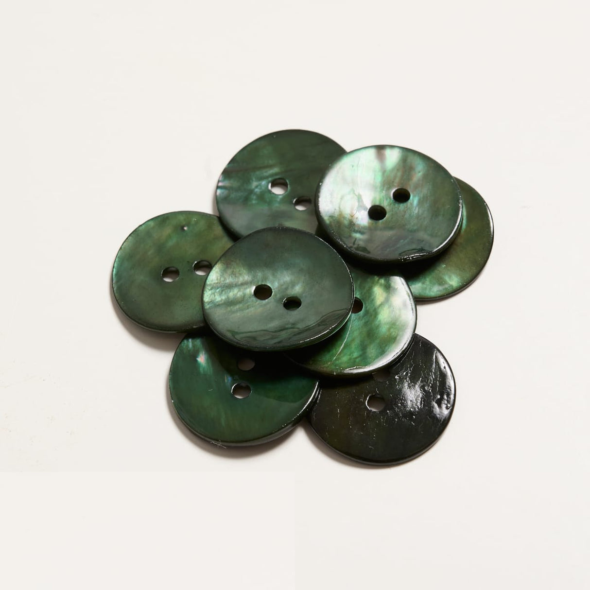 Mayflower Create Buttons - Pearl (8 pcs.)