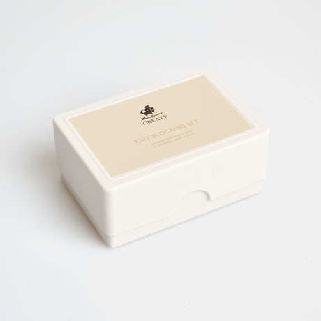 Mayflower Create Knitting Blocks - 12 Blocks with 8 Needles + 8 Blocks with 4 Needles