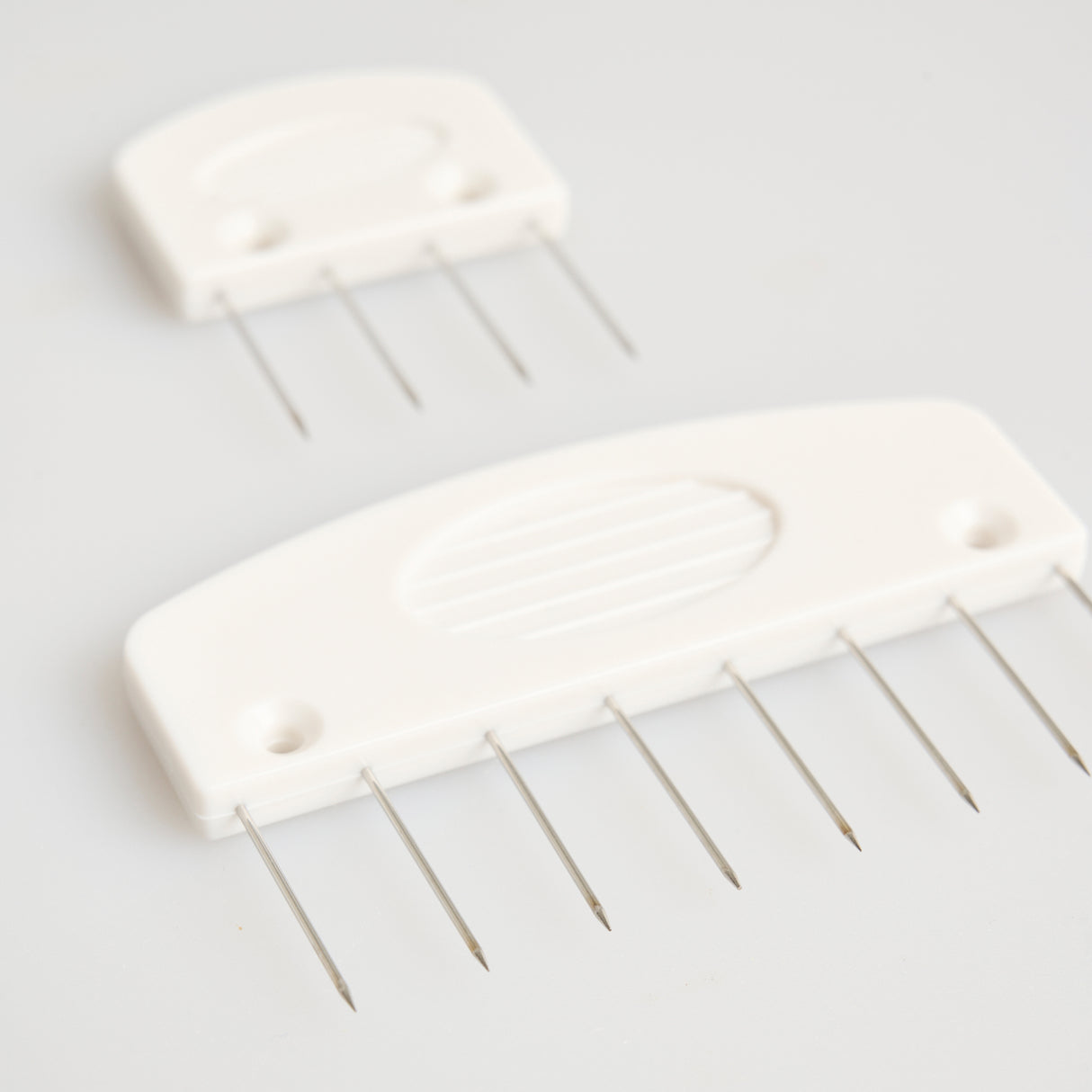 Mayflower Create Knitting Blocks - 12 Blocks with 8 Needles + 8 Blocks with 4 Needles