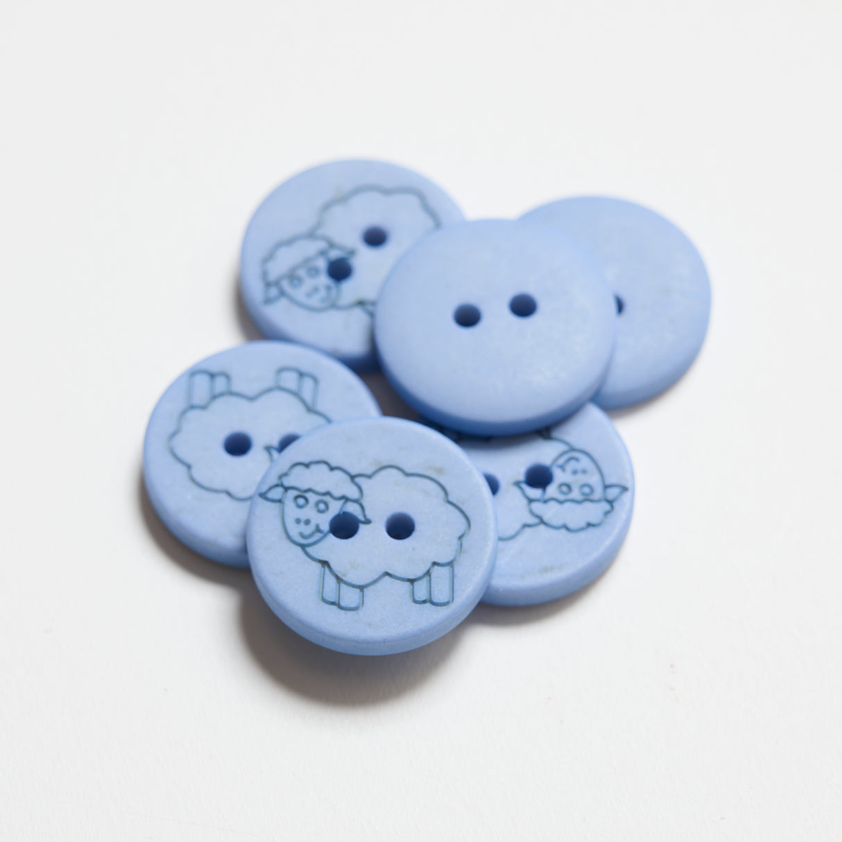 Mayflower Create buttons - Light Blue 15MM 6pcs/bag