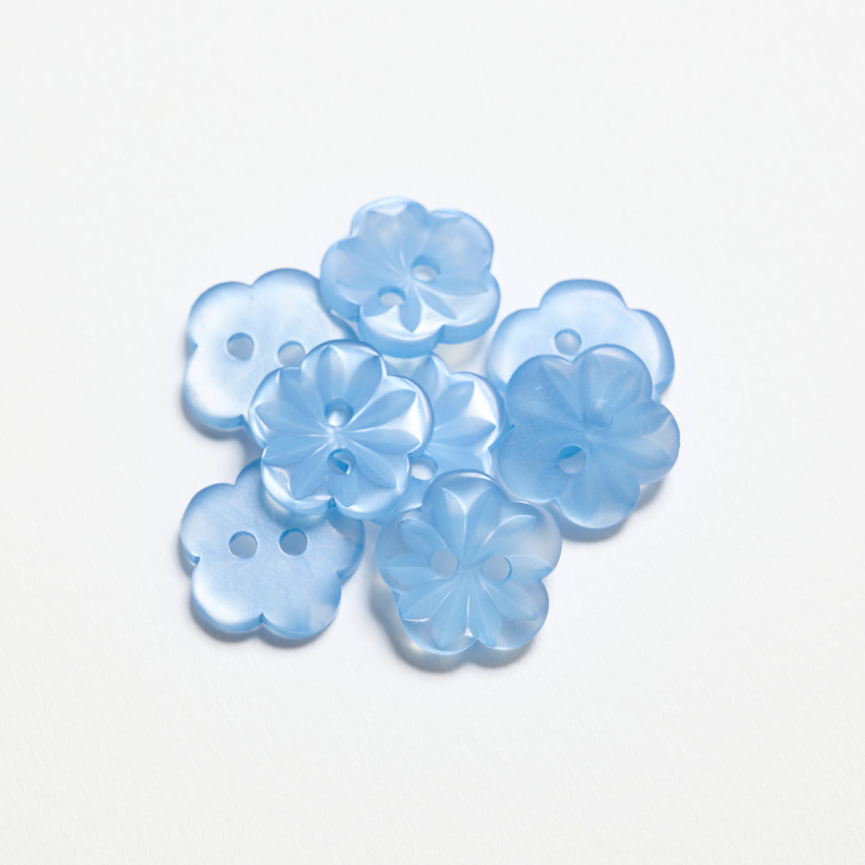 Mayflower Create Buttons - Clear Flower (8 pcs.)