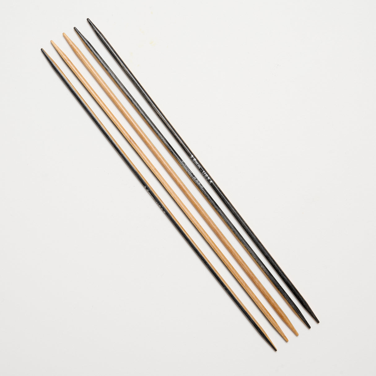 Mayflower Create Black & White Double-pointed needles