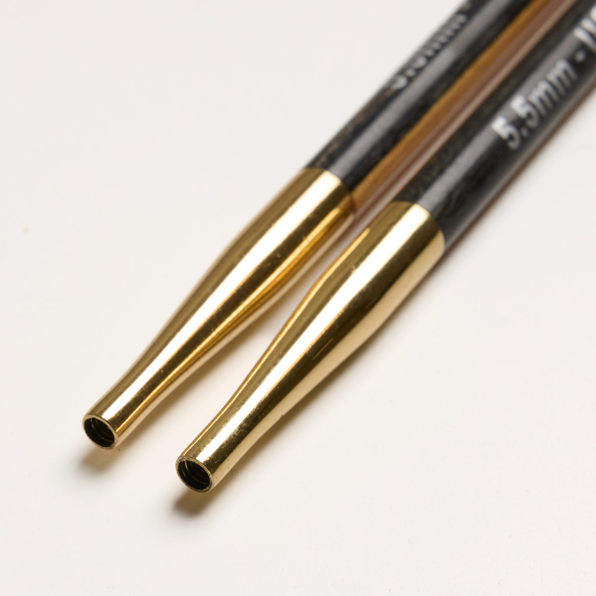 Mayflower Create Black & White Interchangeable Circular Needles