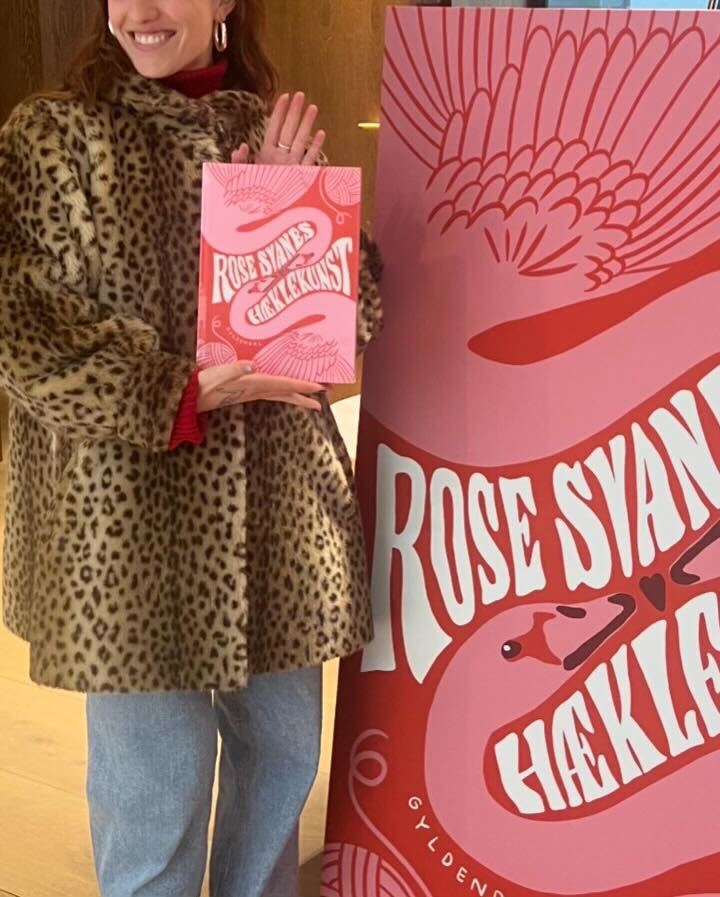 Rose Svanes crochet art