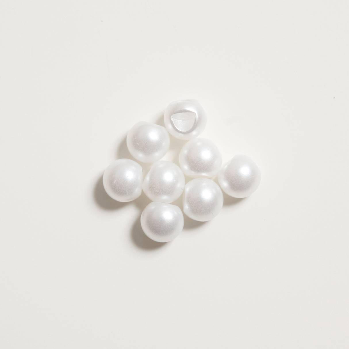 Mayflower Create Buttons - Pearl (8 pcs.)