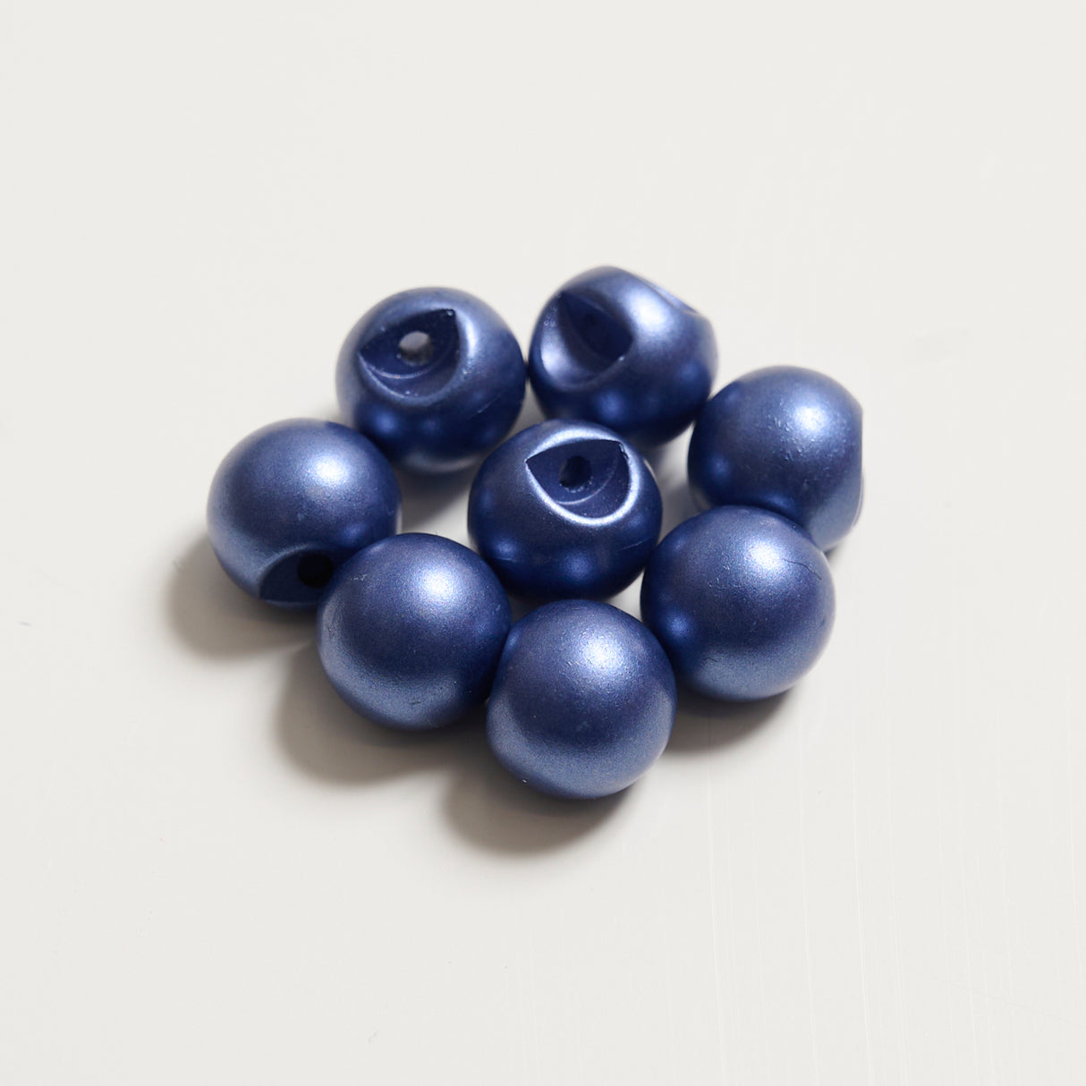 Mayflower Create Buttons - Pearl (8 pcs.)