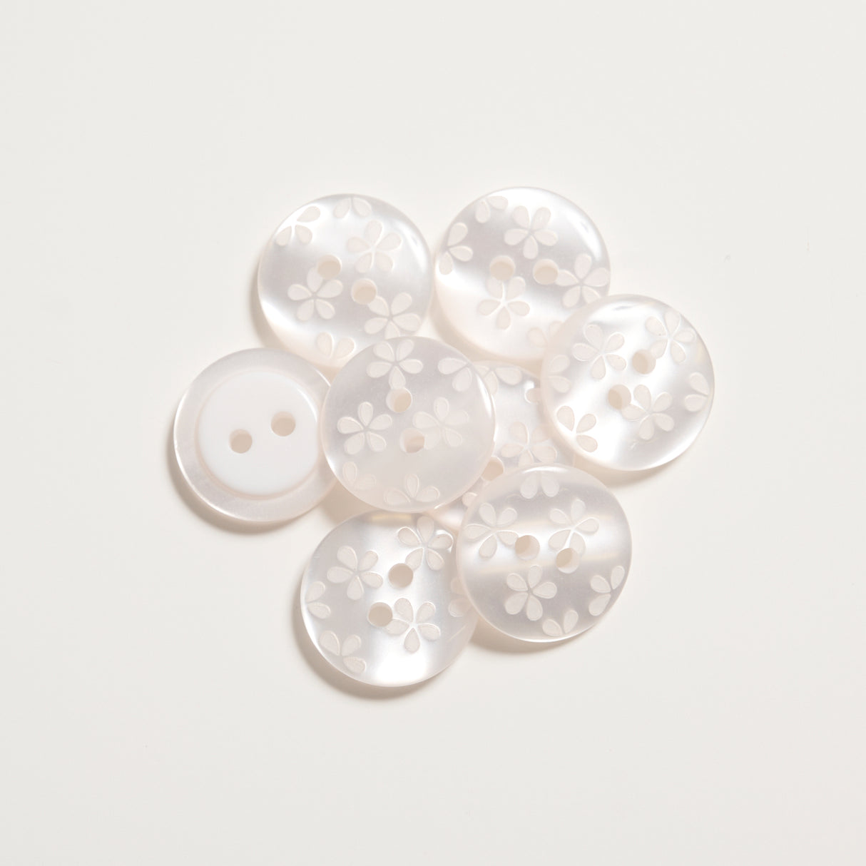 Mayflower Create Buttons - 2-Hole With Flower (8 pcs.)