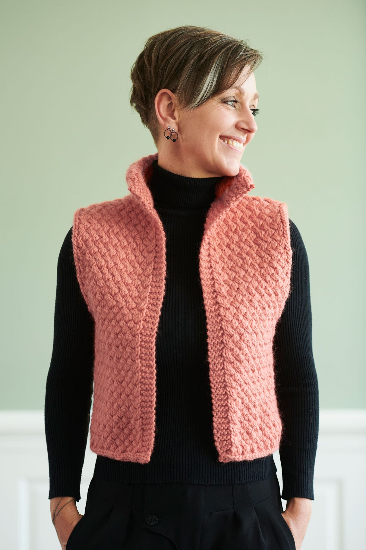 FR62 - Vest with braided pattern