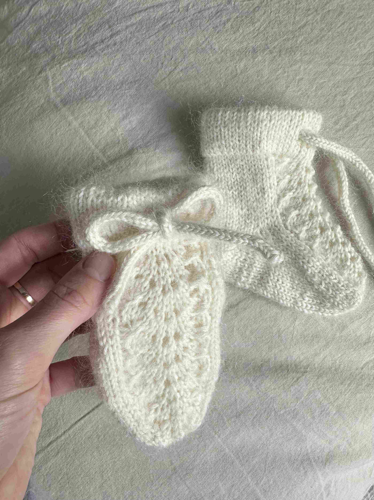 Acanthus Baby Socks Pattern