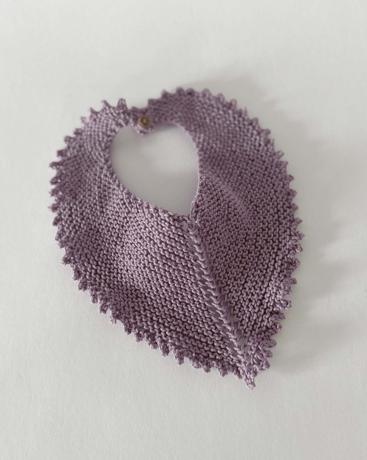 Knitted bib Pattern