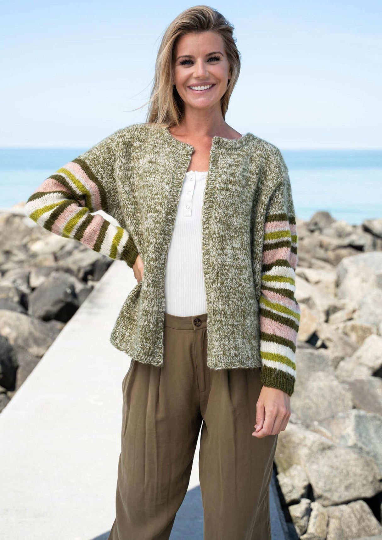 Mottled cardigan with striped sleeves