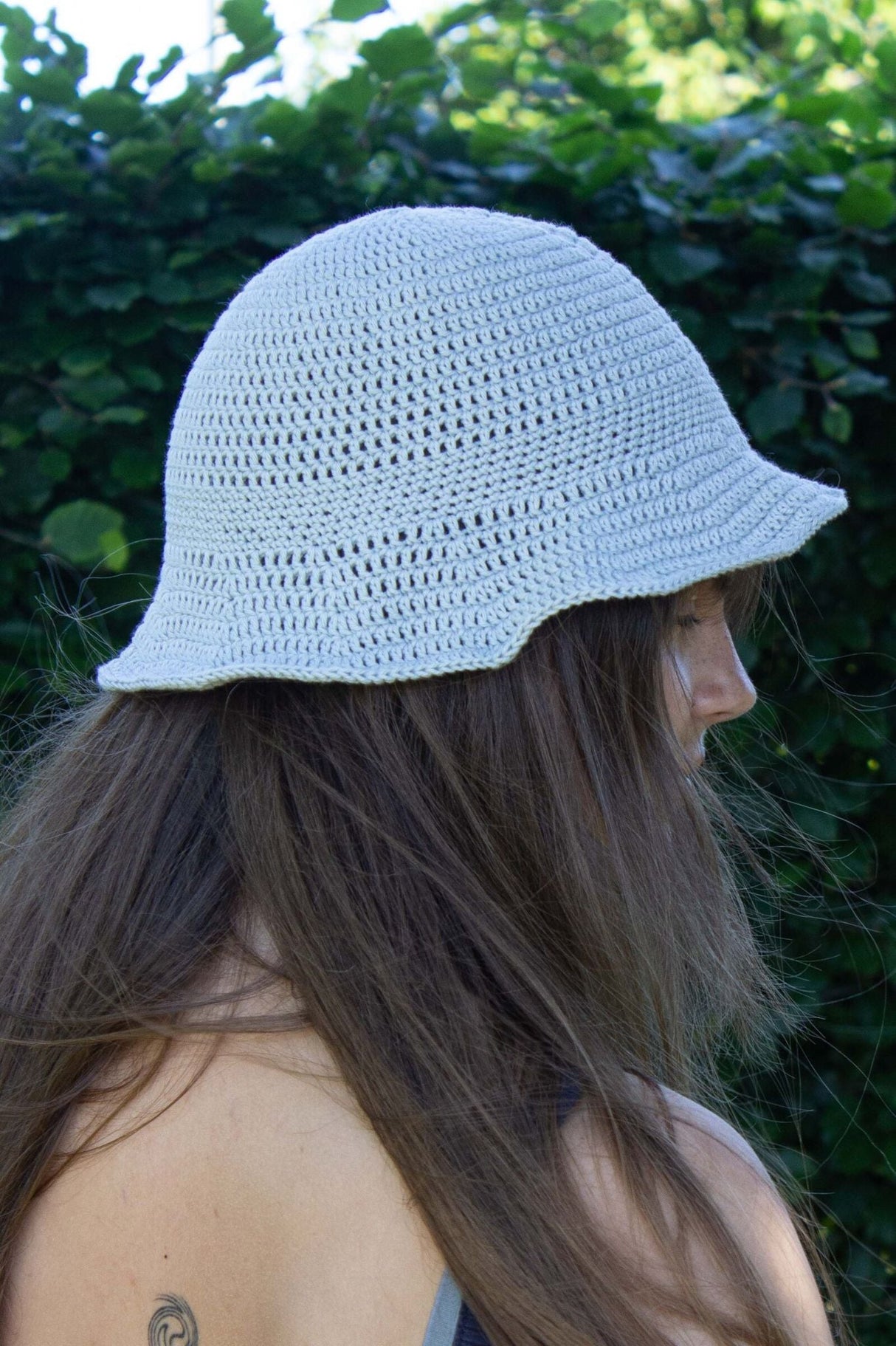 Crocheted bucket hat for adults