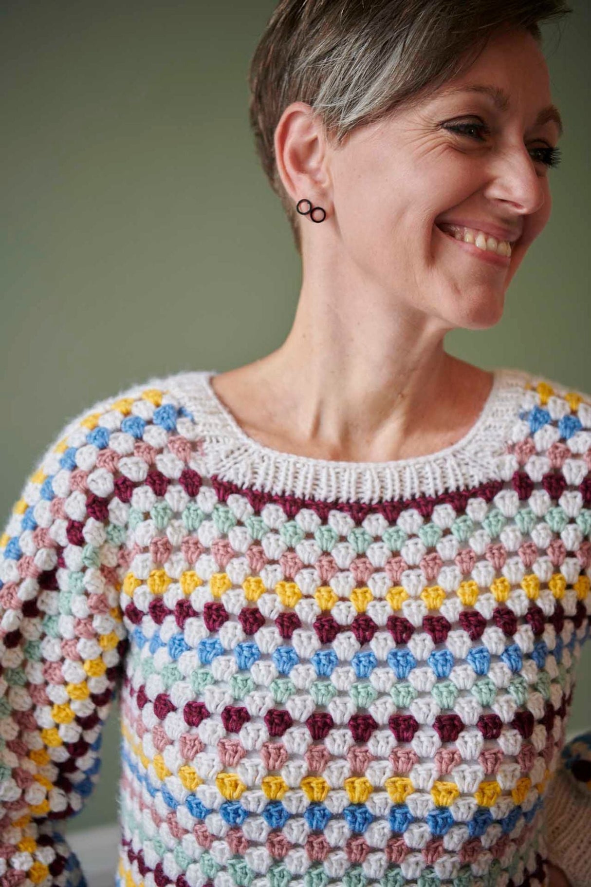 FR16 - Crocheted blouse with stripes