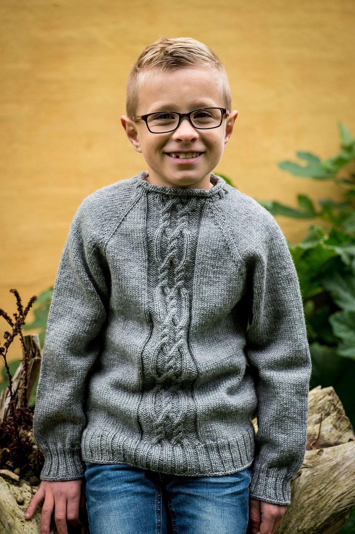 Boys' cable knit blouse