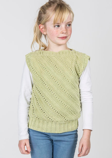 Vest with diagonal pattern