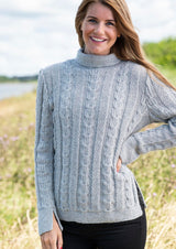 Patterned women's sweater with slits 