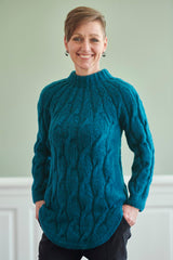 FR40 - Sweater Poncho with twists