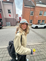 Bucket hat made from leftover yarn 