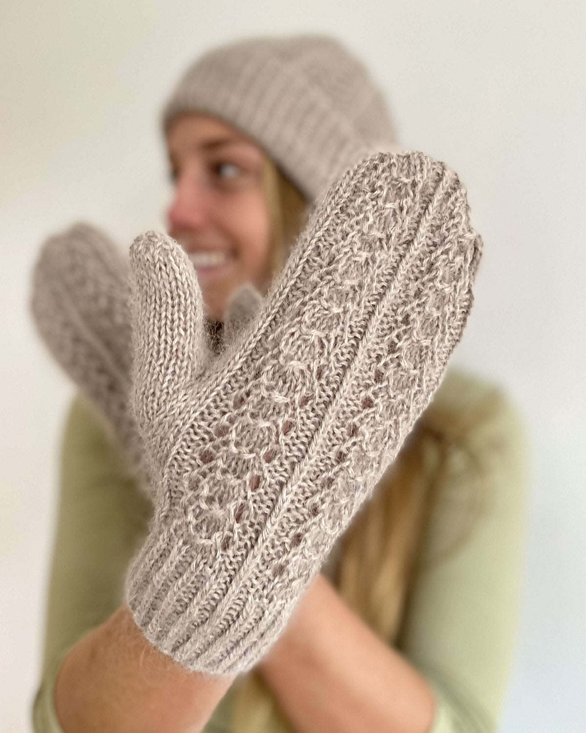 Shell Gloves Pattern 