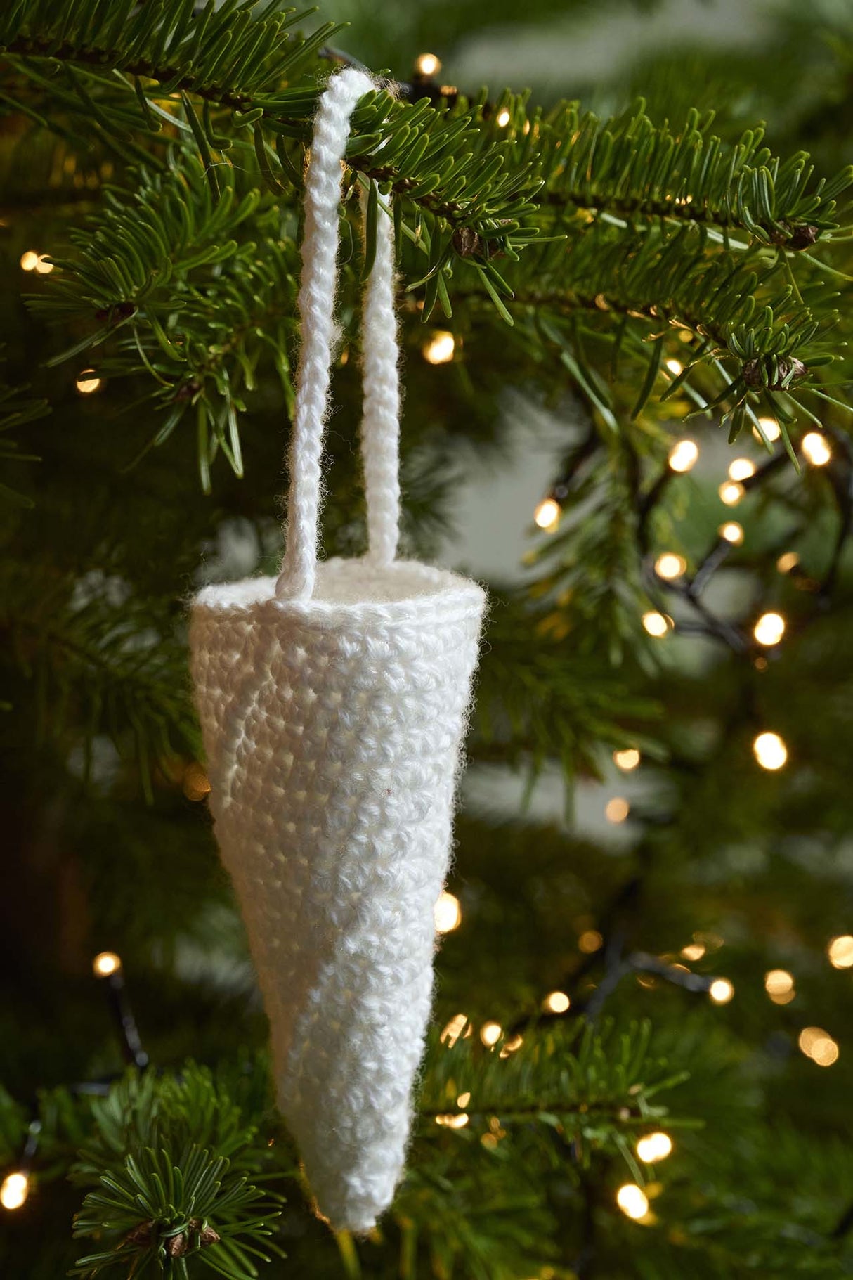 Christmas balls and cobbler houses