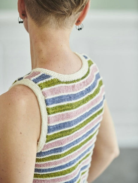 FR65 - Summer top with stripes