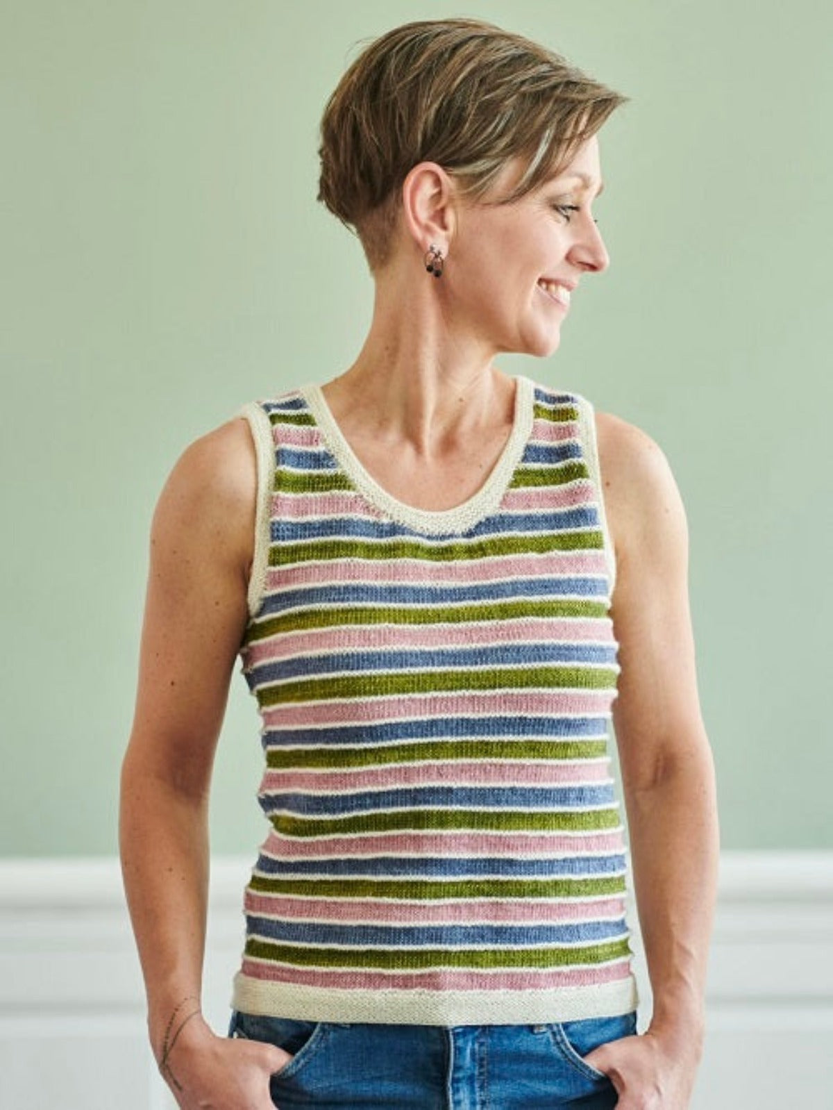 FR65 - Summer top with stripes