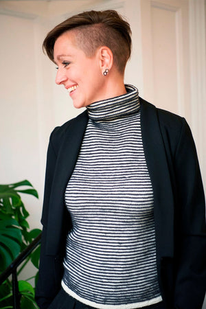FR10 - Top with turtleneck and ribbing 