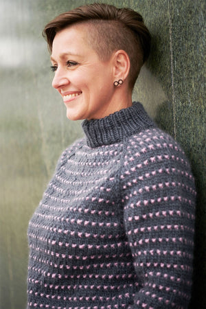 FR5 - Woven knitted sweater 