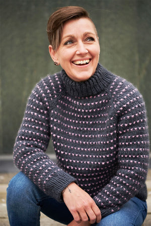 FR5 - Woven knitted sweater 